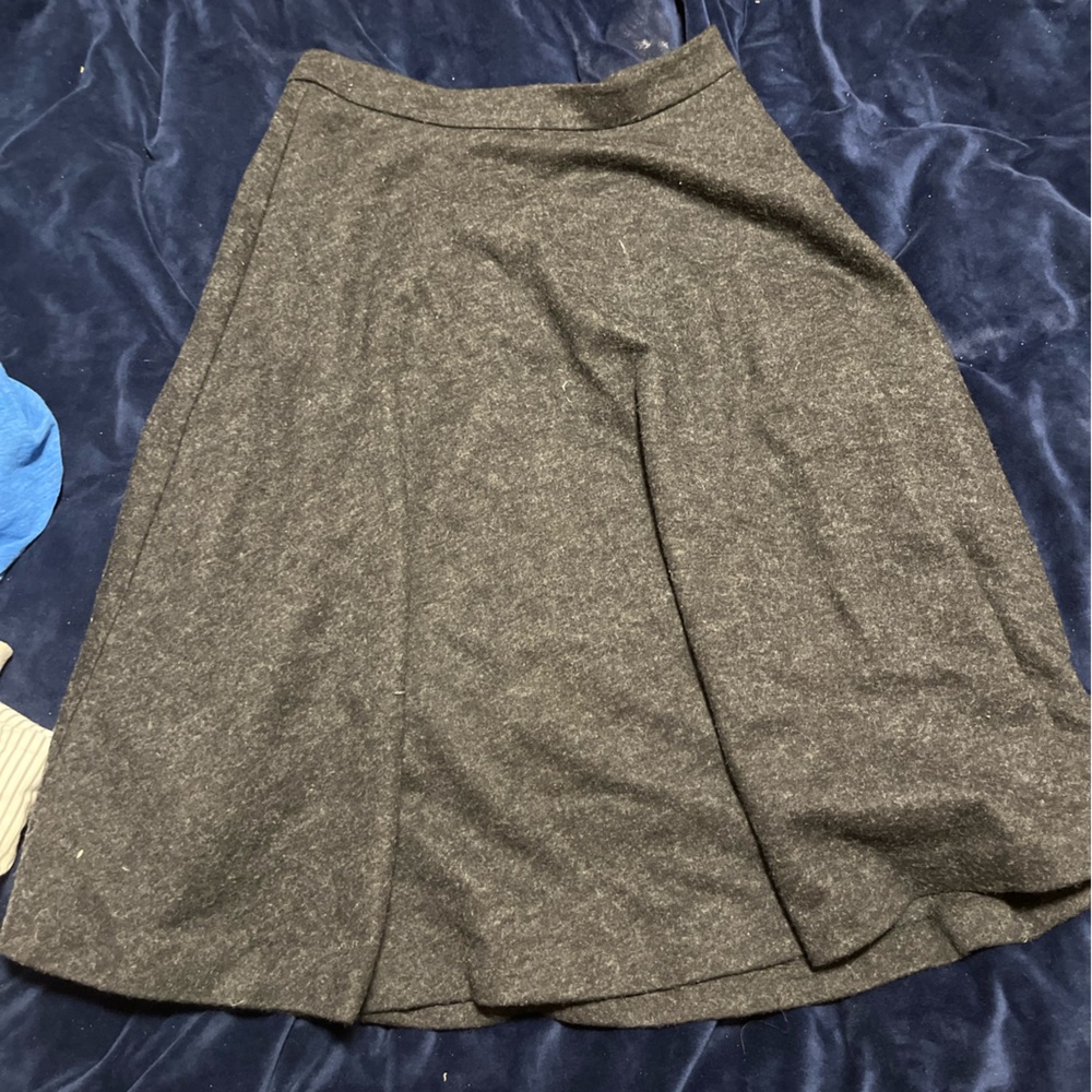 wear and flair grey skirt